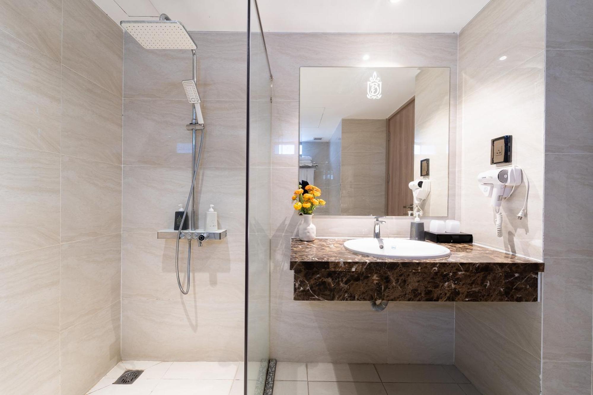 Nicecy Hotel Suites & Spa Ho-Chi-Minh-Stadt Zimmer foto