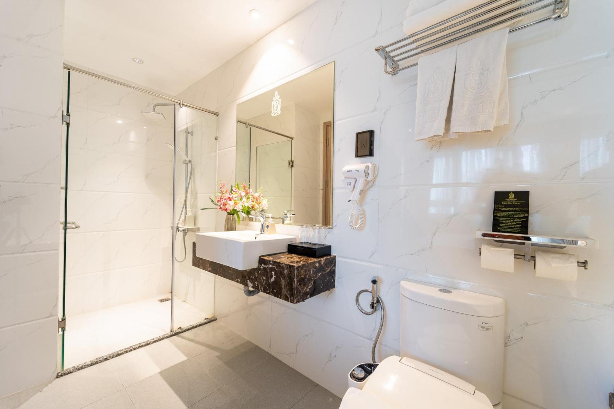 Nicecy Hotel Suites & Spa Ho-Chi-Minh-Stadt Zimmer foto