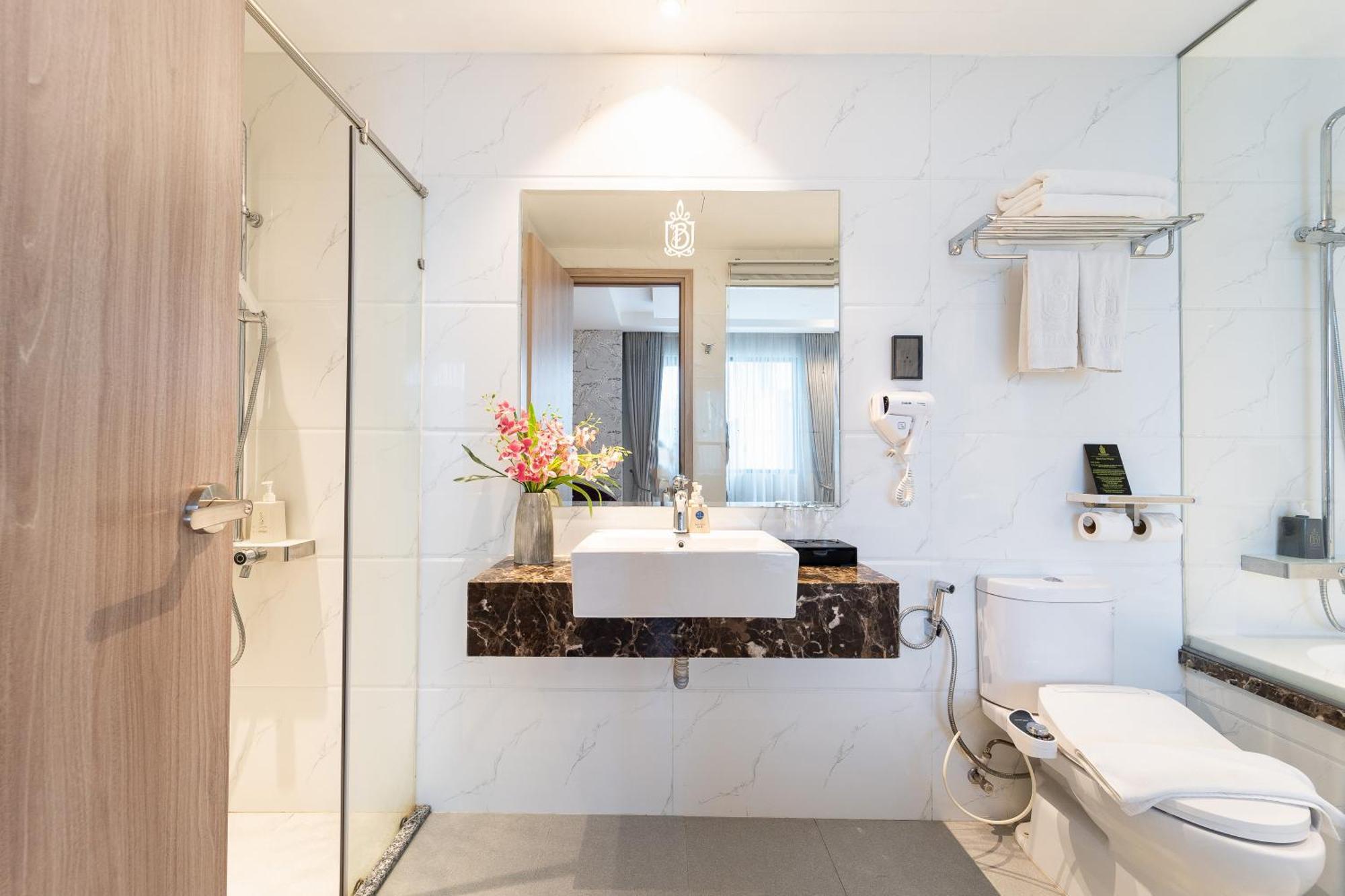 Nicecy Hotel Suites & Spa Ho-Chi-Minh-Stadt Zimmer foto